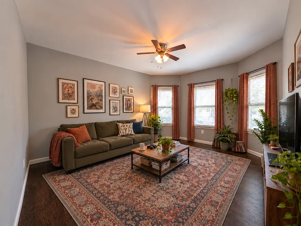 35 Bradley St #2