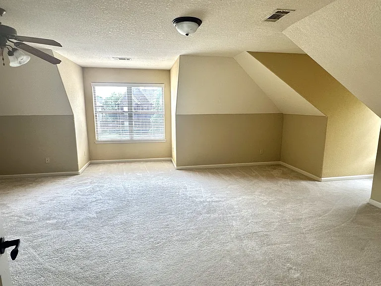 15 Birch Springs Dr — Photo 11