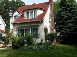 11110 77th Ave, Forest Hills, NY 11375