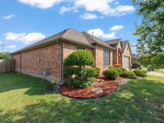 3rd image of 508 Clemson Ln