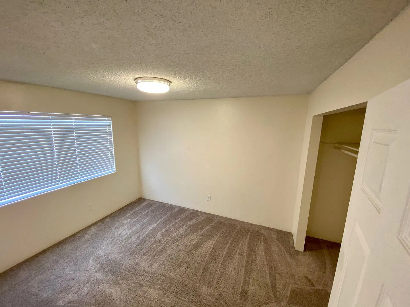 South Bridge Apartments — Photo 2