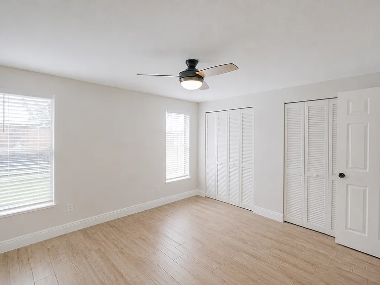 3120 Sandspur Dr — Photo 9