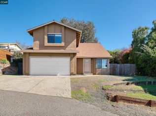 120 Persimmon Dr, Vallejo, CA 94589