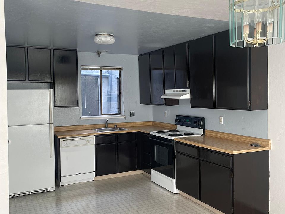1st image of 3505 19th St #105