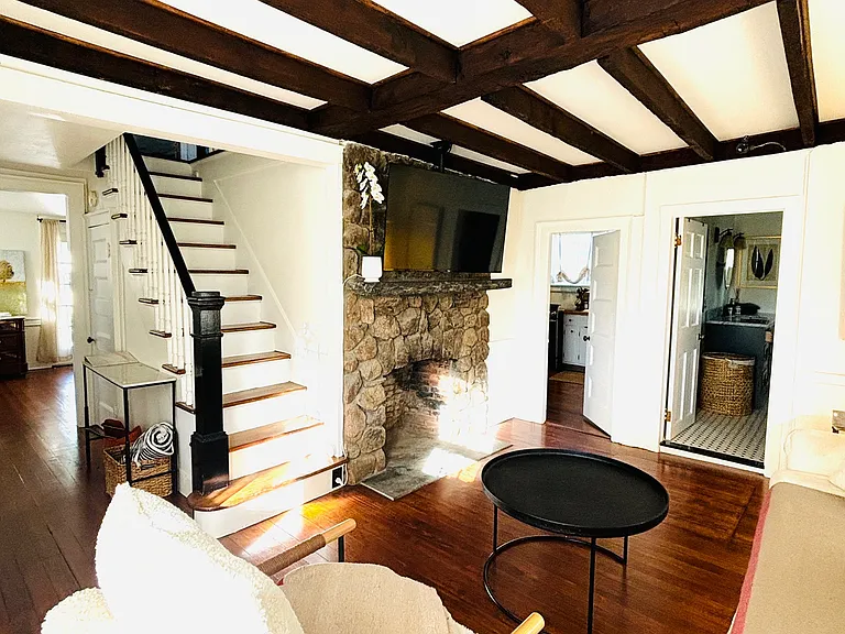 69 Waterside Ln — Photo 9