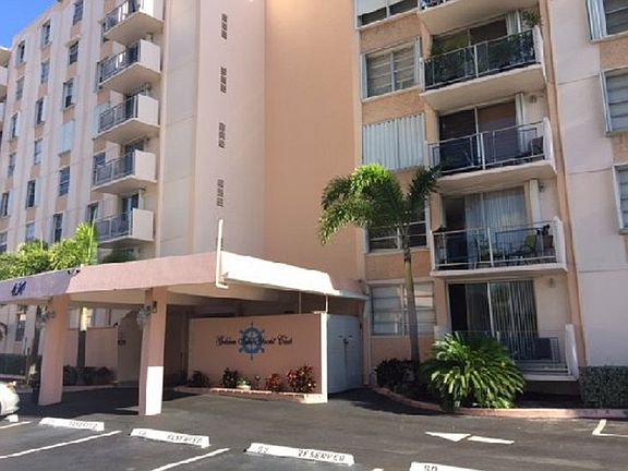 2nd image of 430 Golden Isles Dr APT 403