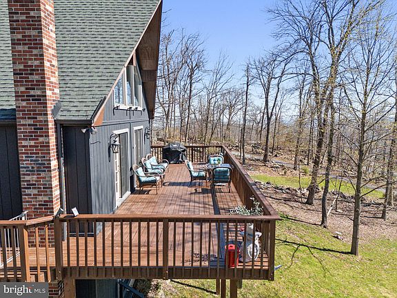 3rd image of 601 Shenandoah Valley Dr