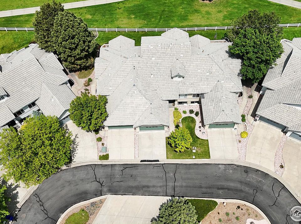 1st image of 451 Clubhouse Ct