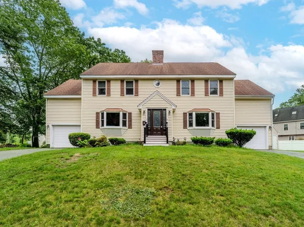 5 Betsy Ln Unit 5, Chelmsford, MA 01824