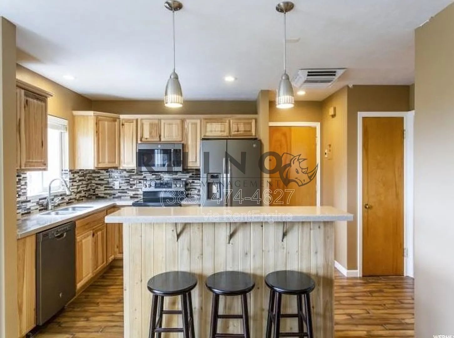 2 bed, 1.0 bath, 870 sqft, $1,645 — Photo 3