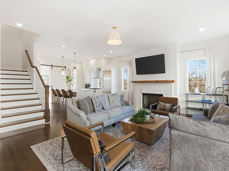 Cozy living room with fireplace and a Smart TV with all the streaming apps you could want!