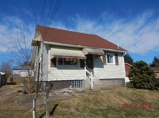 2408 Burgess St, Beaver Falls, PA