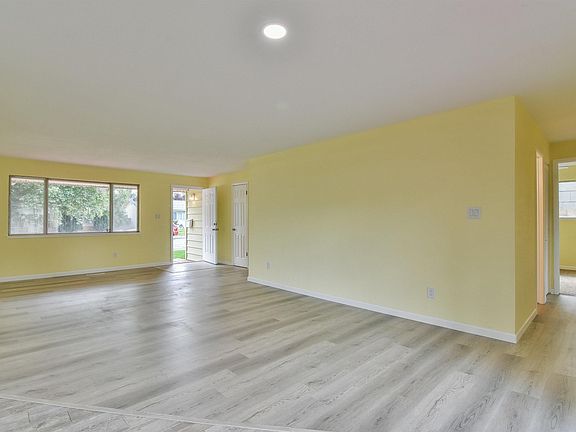 5th image of 350 Lenwood Dr