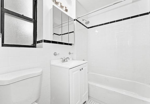 5th image of 84-05 108th St #E8