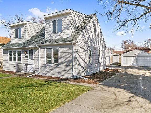 2nd image of 871 Mackinaw Ave