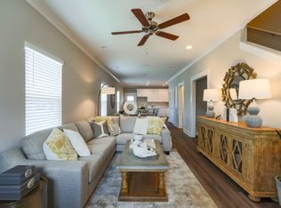 40 Date Palm Ln, Freeport, FL 32439