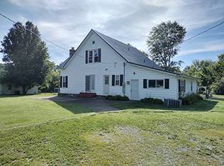 805 Park St, Cisne, IL