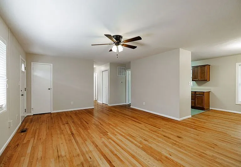 167 Jarnigan Dr — Photo 3