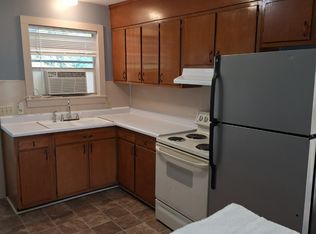 303 Salem St APT B, Thomasville, NC 27360