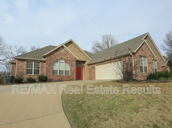 303 NW Palomino St, Bentonville, AR 72712