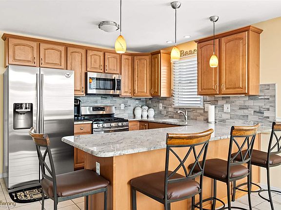 5th image of 5408 Central Ave #North