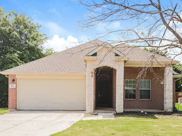904 Starling Ln, Aubrey, TX 76227