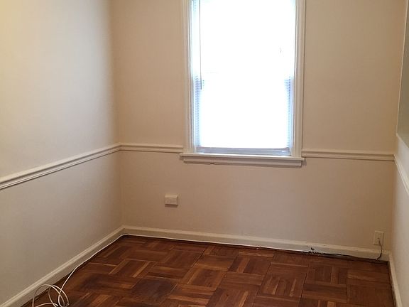 3rd image of 2608 Kensington Ave APT 3