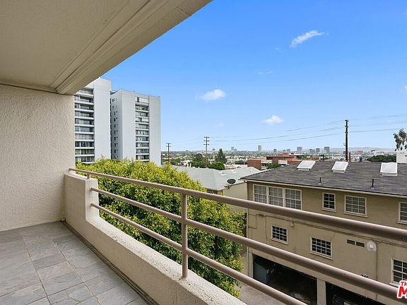 5th image of 1131 Alta Loma Rd APT 109