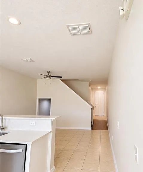 5269 Paradise Cay Cir — Photo 11