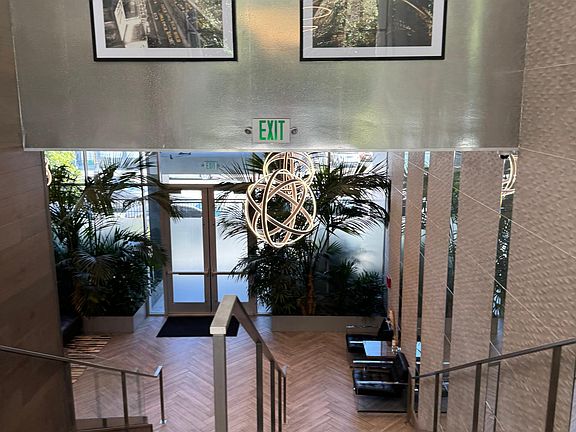 5th image of 600 S Van Ness Ave APT 304