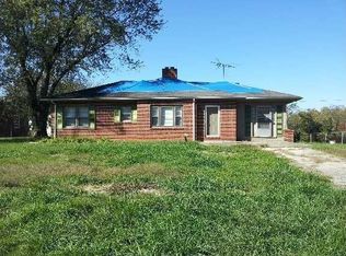 145 Hassall Ln, Pilot Mountain, NC 27041