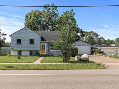 2277 County Road H, Saint Paul, MN, 55112