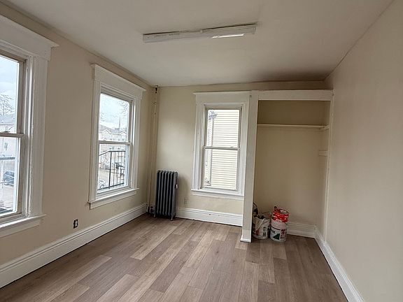 3rd image of 50 S Walnut St APT 1