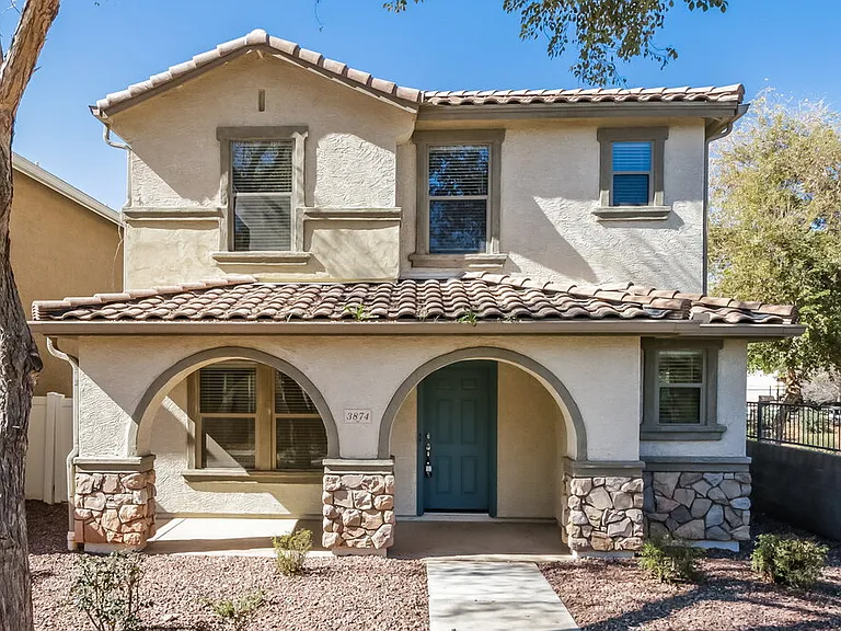 3874 E Jasper Dr — Photo 1