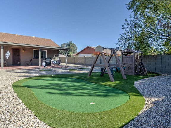 3rd image of 4637 E Aire Libre Ave