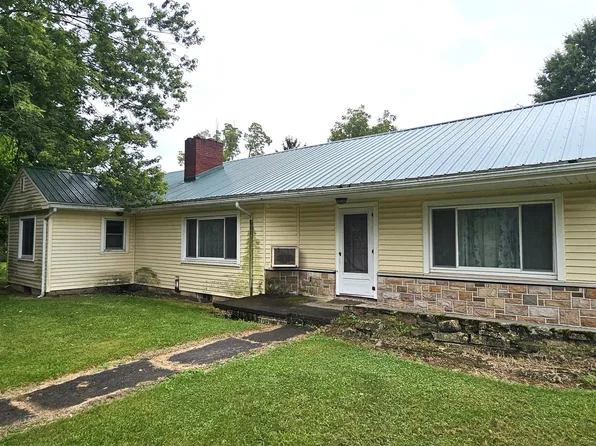 14 Mill Rd, Laurelton, PA 17835