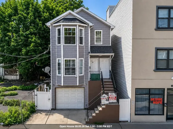 242 Rosa Parks Blvd, Paterson, NJ 07501
