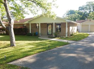 2008 Manor St, Dayton, TX 77535