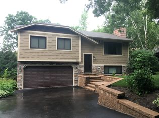 385 Dartmoor Rd, Saint Paul, MN 55115