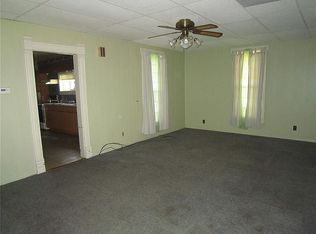 204 E South 1st St, Findlay, IL 62534