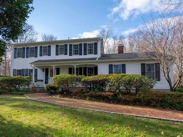 19 Wayne Court, Northport, NY 11768