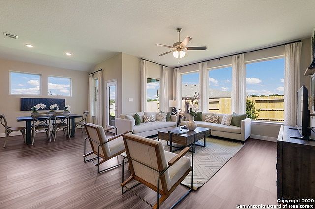 1st image of 741 Willowbrook