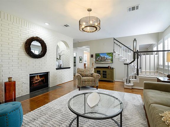5th image of 2636 Valley Creek Trl