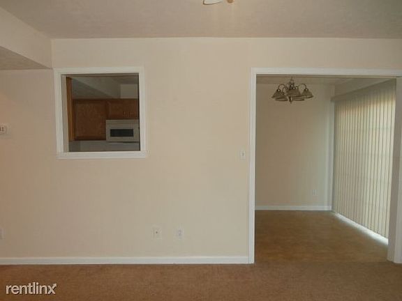 557B Living Room
