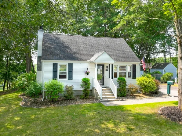 26 Ponderosa Ave, Methuen, MA 01844