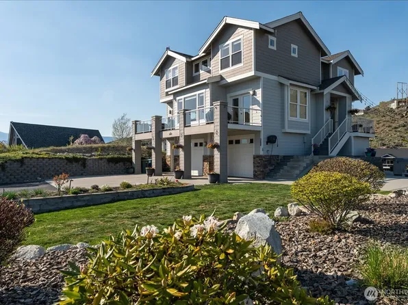 200 Crescent Street, Chelan, WA 98816