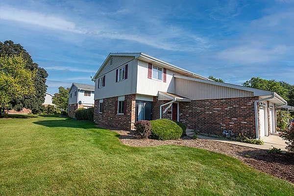 1643 Castbourne Ct photo 1