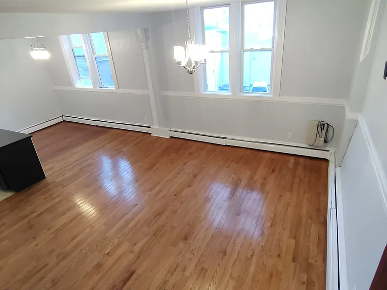 128 Broadway #6 — Photo 4