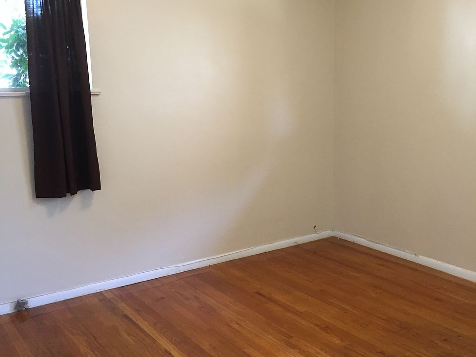 bed room #1