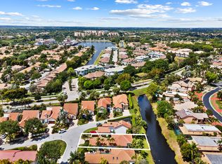 23085 Via Stel, Boca Raton, FL 33433